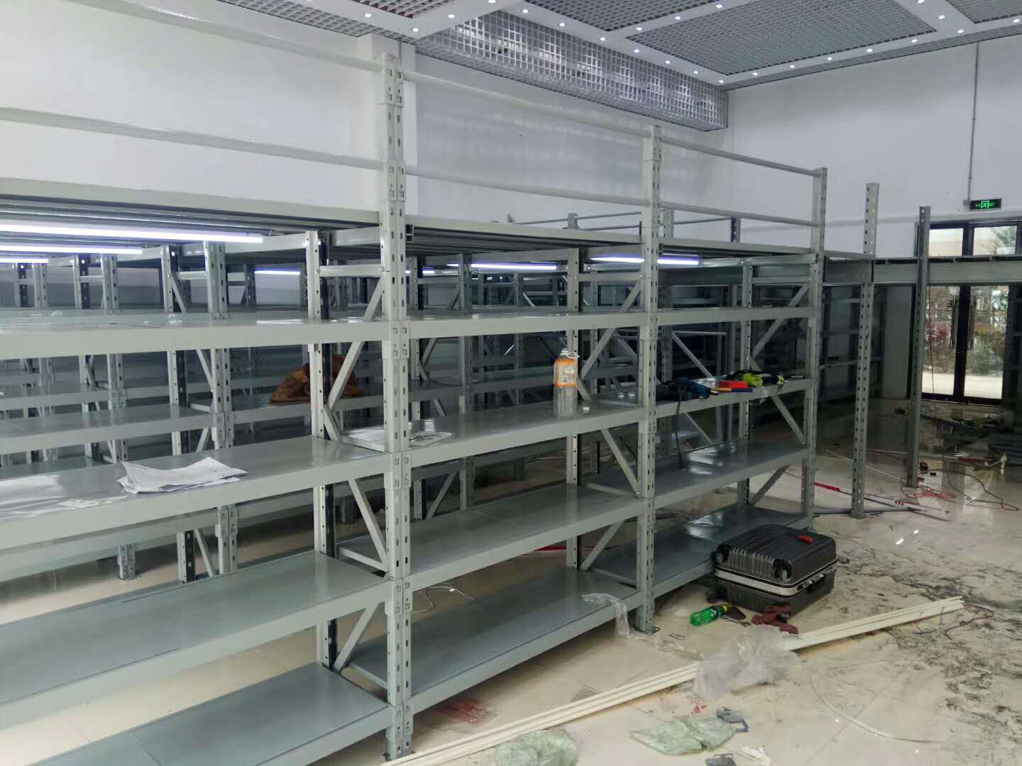廣東貨架鋼平臺竣工(圖1)